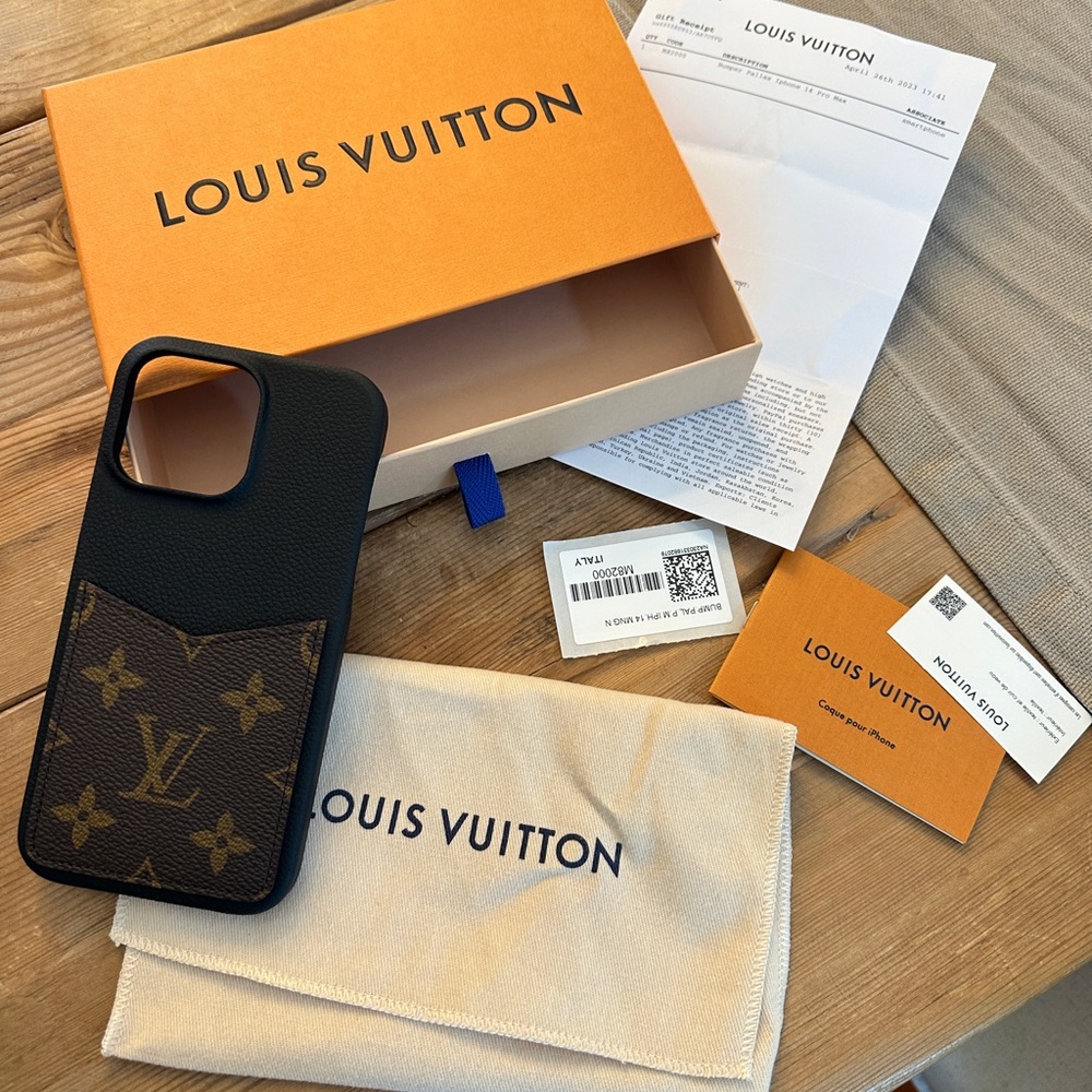 iPhone 14 Pro Max 100% Authentic full set Louis Vuitton Pallas Bumper
